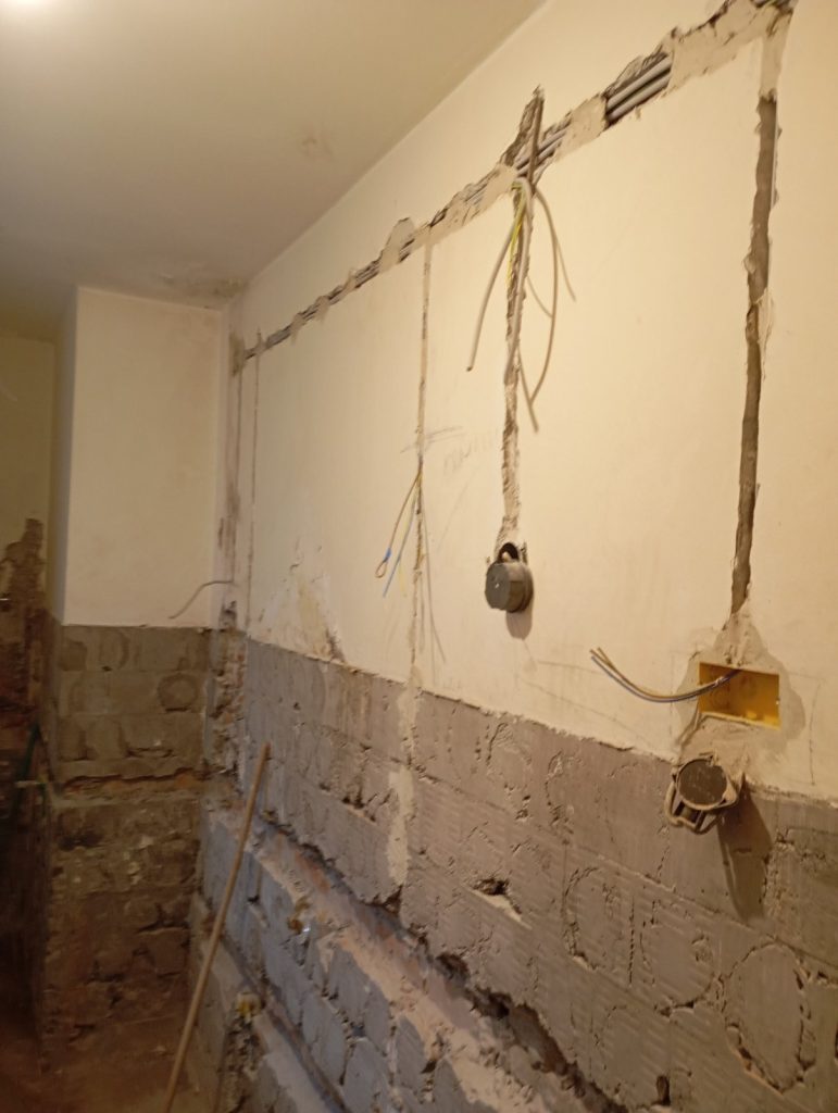 Razvod i sređivanje elektro instalacije – Ovča (Palilula)