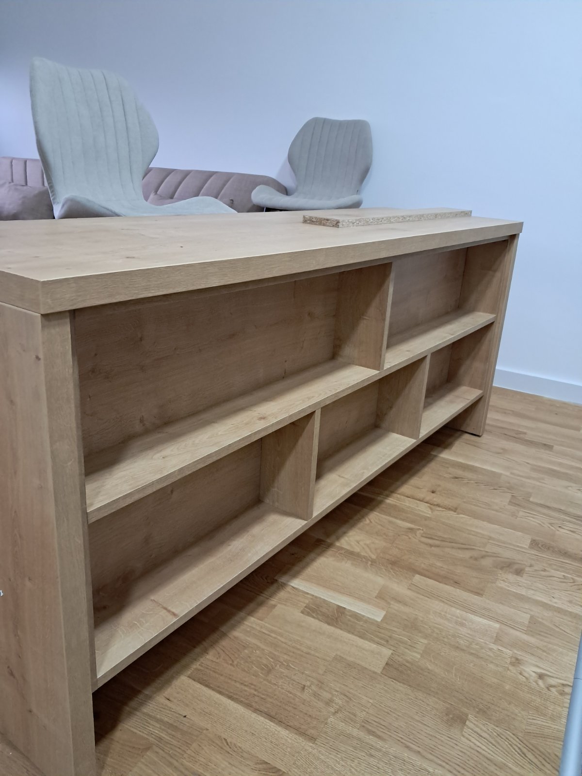 Stolar za montažu i popravku nameštaja – Voždovac