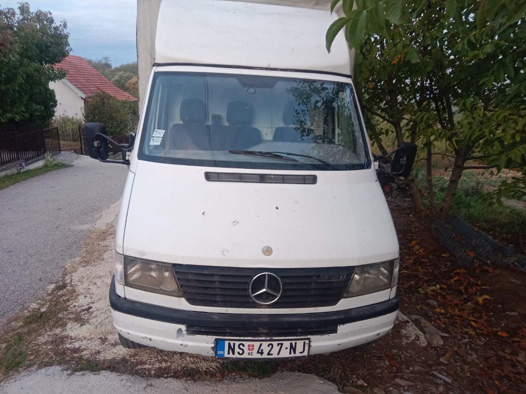 Prevoz nameštaja kamionom za Ripanj i Beli Potok