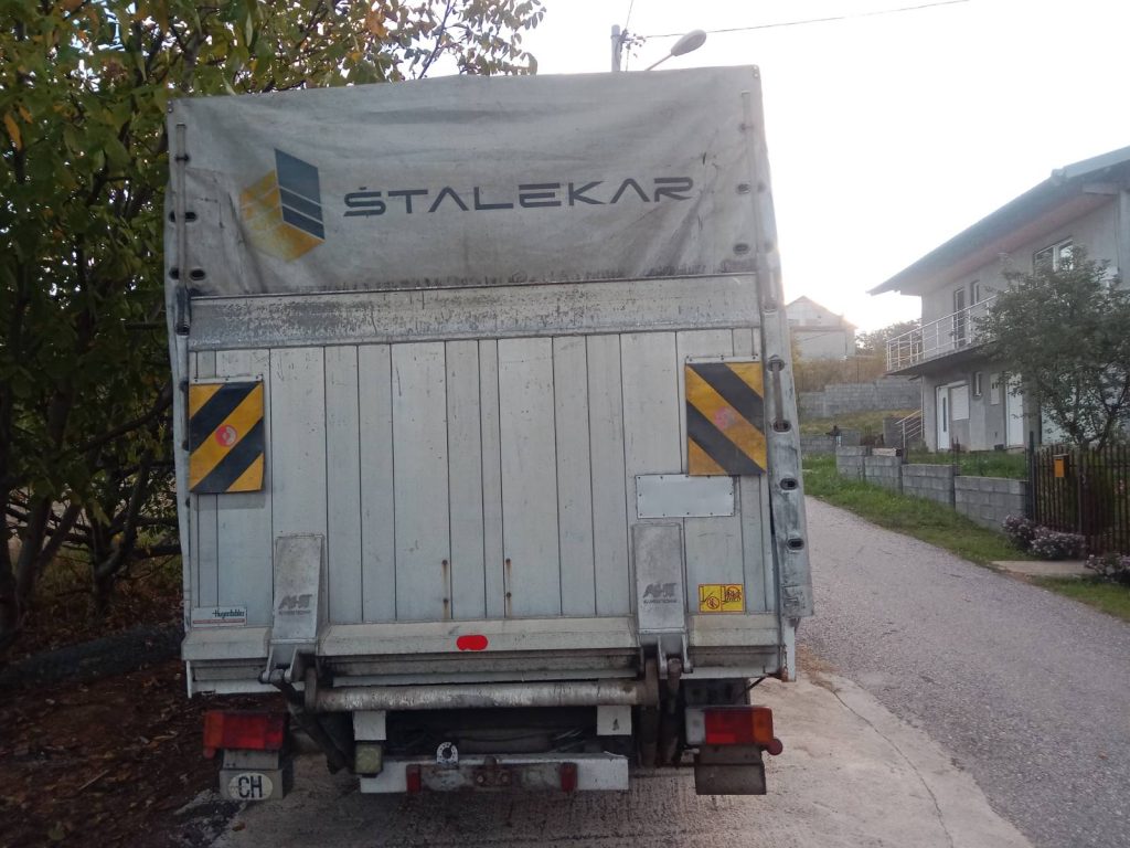 Selidba kuće u Pinosavi i Zucama – kamionski transport