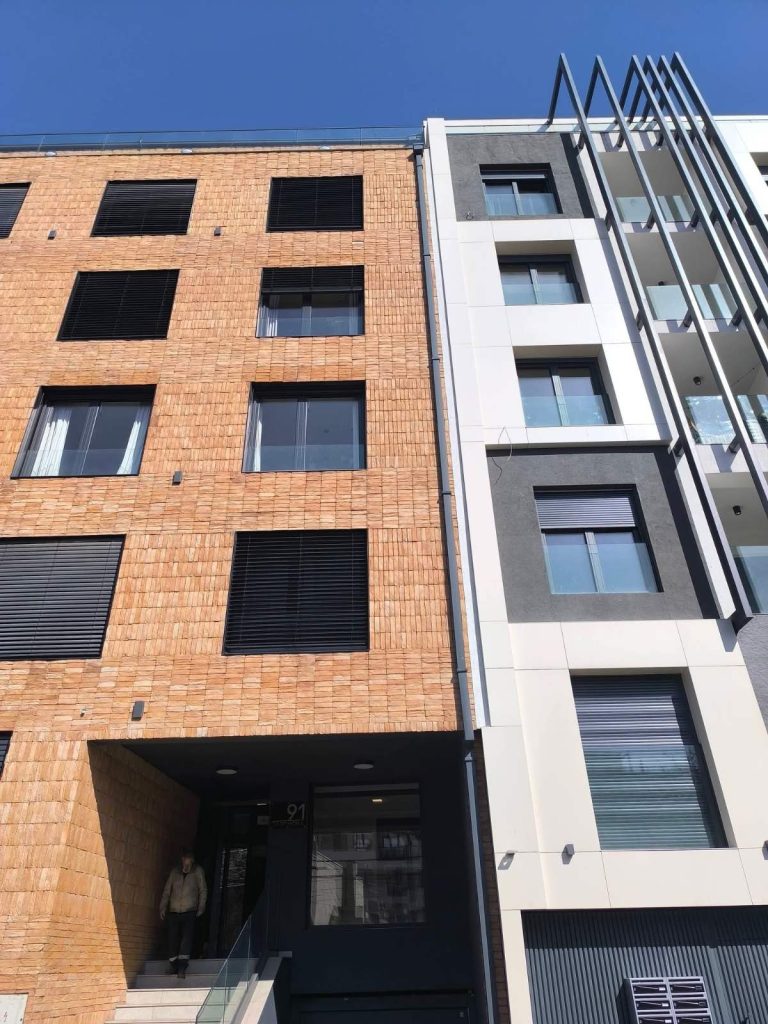 Krovna limarija i vertikale na stambenoj zgradi – Zvezdara