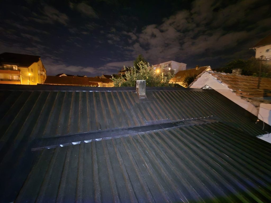 Limeni krov posle noćne sanacije prokišnjavanja – Zvezdara