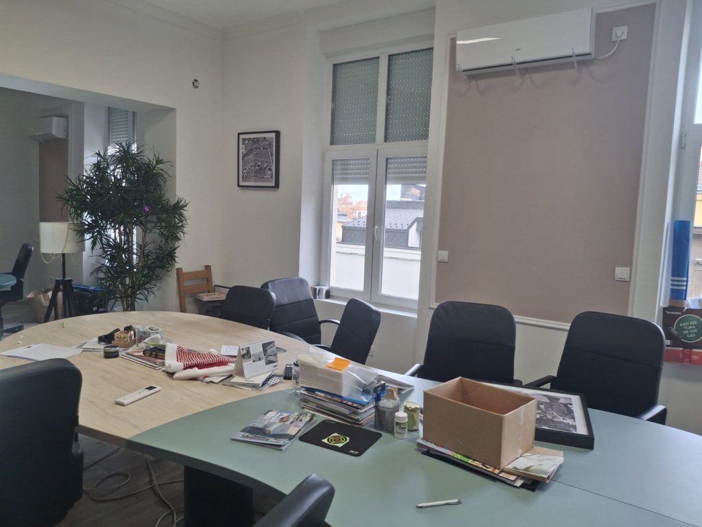 Velja Moler Stari grad krečenje poslovnog prostora