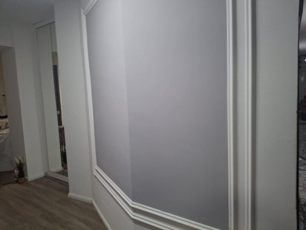 Velja Moler Stari grad završna obrada zida sa lajsnama